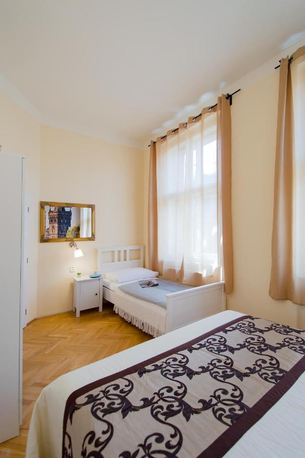 City Center Apartment Legerova Praag Buitenkant foto